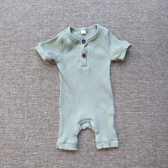 Zara Other - 3-6 Months Green Ribbed Unisex Shorty Romper